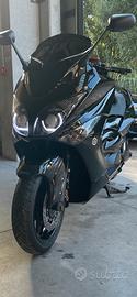Tmax 500 2011 total black