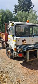 Iveco 145 17 sgombraneve ribaltabile