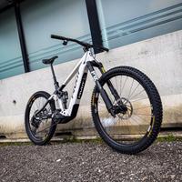 PIVOT  Shuttle LT Pro X0 29/27,5'' 170mm 12v 800Wh