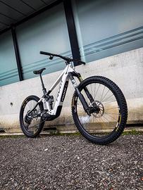 PIVOT  Shuttle LT Pro X0 29/27,5'' 170mm 12v 800Wh