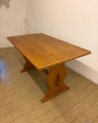 TAVOLO IN LEGNO