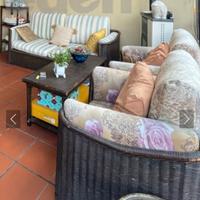 Salotto  in midollino divano, poltrone,tavolo