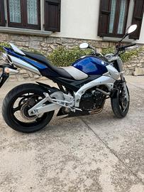 Suzuki GSR