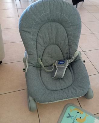 dondolino con arco giochi come nuovo 