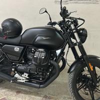Moto Guzzi V7 - 2025