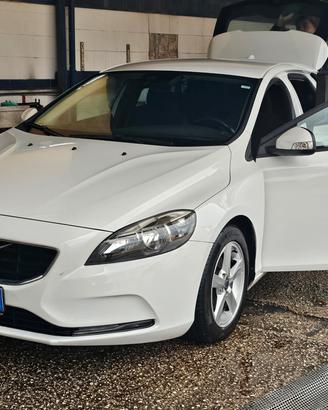 Volvo V40 D2 diesel 