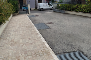 Posto moto o bici all'aperto