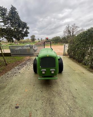 Trattorino Puliscispiaggia mod. Tirrenia anno 2025