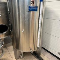 Serbatoi vino / botti in acciaio