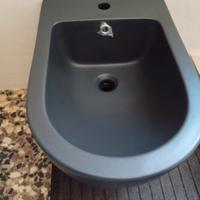 bidet grigio nuovo