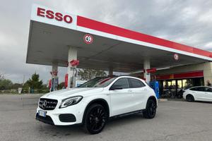 Mercedes GLA 220d automatica Night Edition
