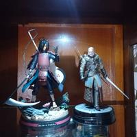 Statuine collezzione Madara e Geralt.