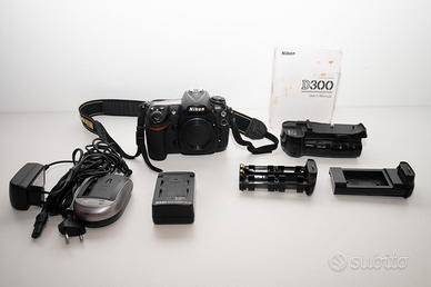 Nikon D300 – Body + Accessori