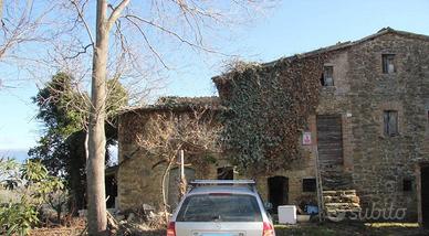 Rustico / Casale di 2100 m² a Bevagna