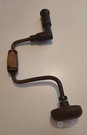 Trapano a mano antico vintage.