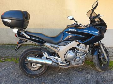 Privato vende moto