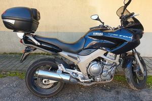Privato vende moto