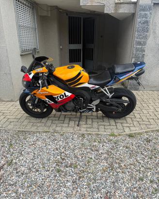 Honda CBR 1000 Fireblade RR Repsol