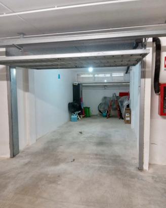 Box auto in Tortoreto Lido per piccola utilitaria