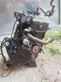 ricambi Suzuki  gsr 600 leggere in descrizione 