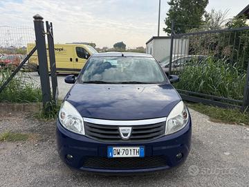 Dacia Sandero 1.4 8V GPL Lauréate