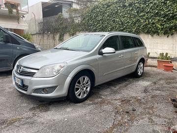 Opel Astra 1.7 cdti 101cv