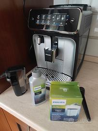 Macchina caffè WIFI e BT con APP Philips SMART