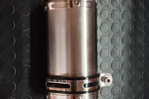 Scarico/silenziatore per moto