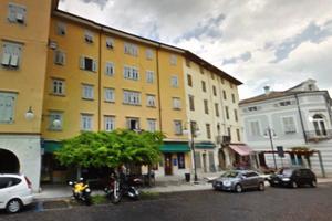 Magazzino-deposito 110 mc piazza Cavour