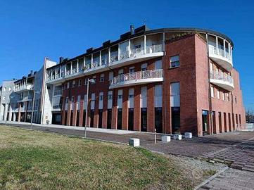 Immobile in asta di 93 m² con 2 locali e box auto 