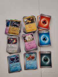 Lotto 250 + carte Pokémon di Ascesa Eroica e altre