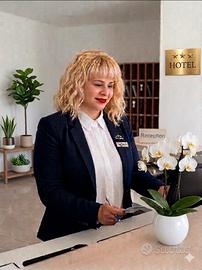 Receptionist hotel