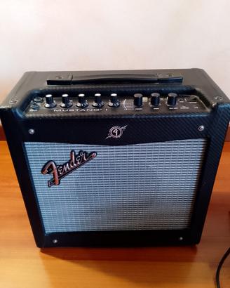 Amplificatore Fender Mustang 1 per chitarra