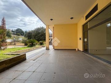 MULTILOCALE A CATANZARO