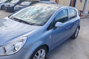 Opel Corsa 1.2 5 porte Cosmo gpl garantita 12 mesi