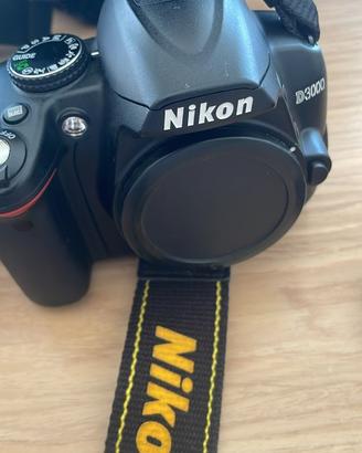 Nikon D3000 con soli 4628 scatti!