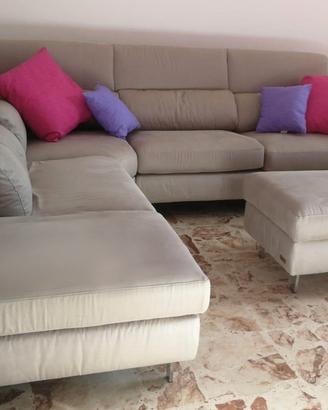 Divano Angolare in Microfibra... prezzo trattabile