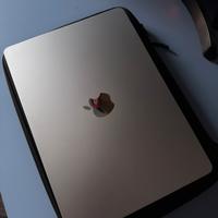 Macbook Air m4 (2025) Sky Blue in garanzia