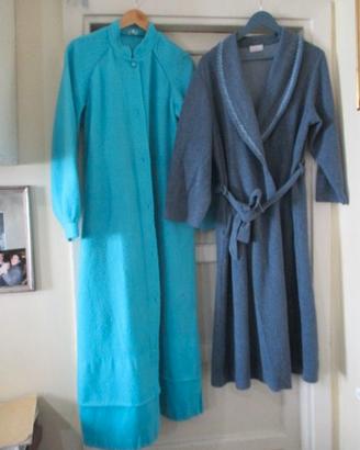 Nr. 2 vestaglie taglia 48-50 e 50-52 (E 7/E 8)