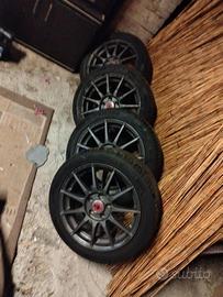 cerchi derivanti Oz da 17 con gomme 90%
