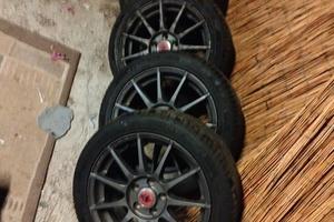 cerchi derivanti Oz da 17 con gomme 90%