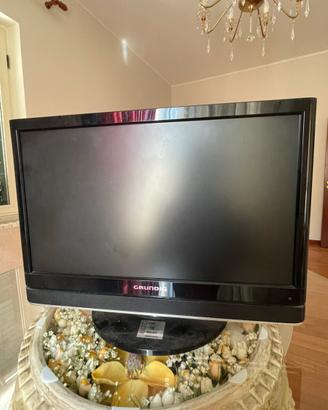 TV Grundig 22” HD Ready con lettore DVD integrato