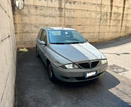 Auto Lancia Y DoDo