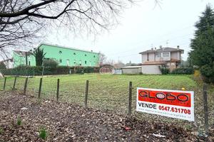 Terreno di 626 m² a Cesena