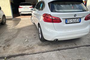 BMW 216d