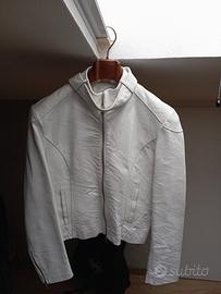 giacca in pelle bianca