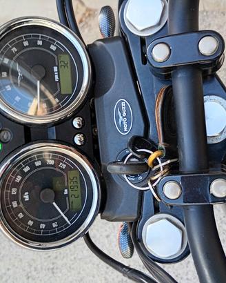 Moto Guzzi V7 Stone II