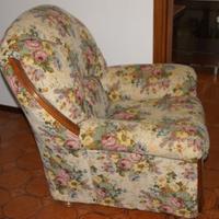 Sofà e poltrona stile liberty