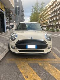 MINI One D 1.5 5p (2017) - 65.300km – neopatentati