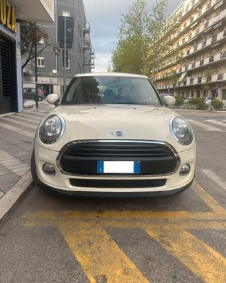 MINI One D 1.5 5p (2017) - 65.300km – neopatentati